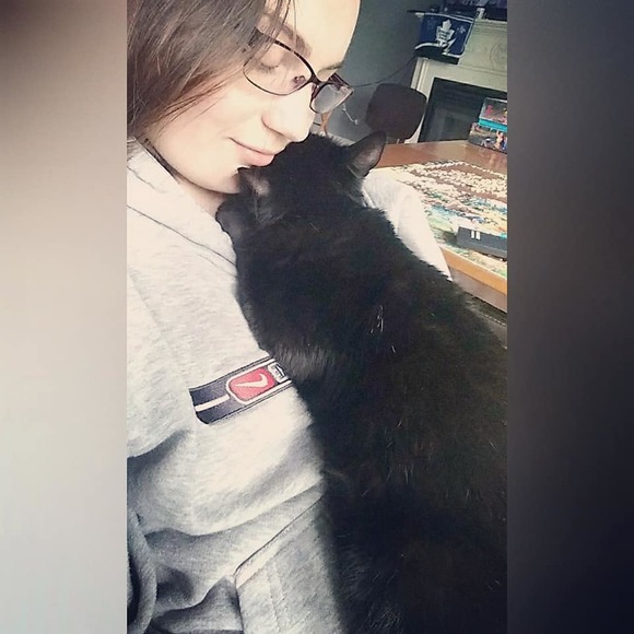 Meet your Posher, Micki - Picture 1 of 1